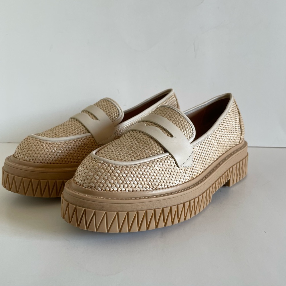Schutz Viola Weekend Cream Loafers Size 8.5